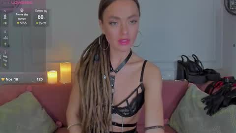 Snapshot of kellyfouler chatting on 02-23-25, 04:35 KellyFouler online show from 02-23-25, 04:35