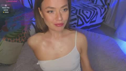 KellyFouler online show from 04-28-26, 03:17