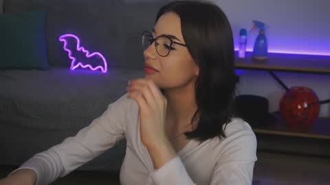 Snapshot of kellyisclose chatting on 01-29-25, 06:07 Kelly online show from 01-29-25, 06:07