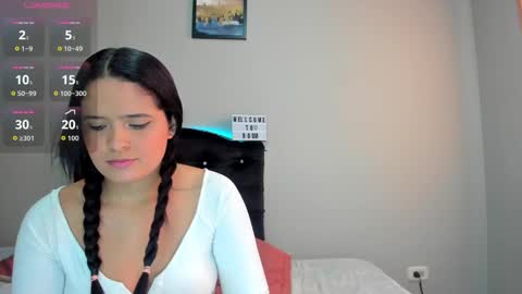 kellyMillian  online show from 10-17-25, 07:27