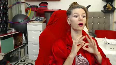 Snapshot of kellynumber chatting on 02-12-25, 10:48 kelly online show from 02-12-25, 10:48