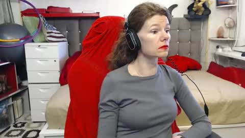 Snapshot of kellynumber chatting on 03-03-25, 11:00 kelly online show from 03-03-25, 11:00