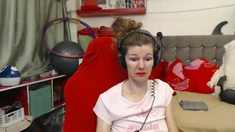 Snapshot of kellynumber chatting on 03-06-25, 01:37 kelly online show from 03-06-25, 01:37