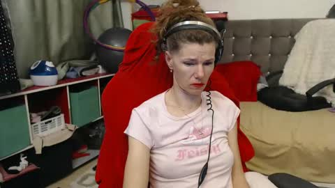 Snapshot of kellynumber chatting on 03-07-25, 01:53 kelly online show from 03-07-25, 01:53