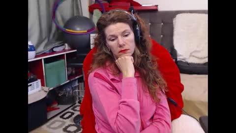 Snapshot of kellynumber chatting on 03-11-25, 07:04 kelly online show from 03-11-25, 07:04