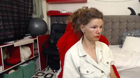 Snapshot of kellynumber chatting on 09-15-25, 02:22 kelly online show from 09-15-25, 02:22