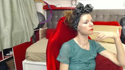 Snapshot of kellynumber chatting on 11-03-25, 10:10 kelly online show from 11-03-25, 10:10