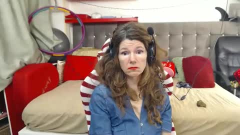 Snapshot of kellynumber chatting on 11-12-25, 01:28 kelly online show from 11-12-25, 01:28