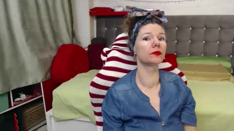 Snapshot of kellynumber chatting on 12-01-25, 12:15 kelly online show from 12-01-25, 12:15