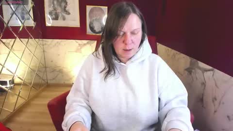 Kelly online show from 03-03-26, 06:47