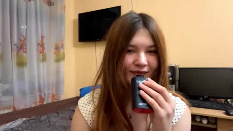 Mia online show from 02-09-26, 05:50