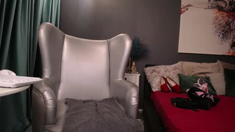 kelsikarterr online show from 01-31-25, 08:11