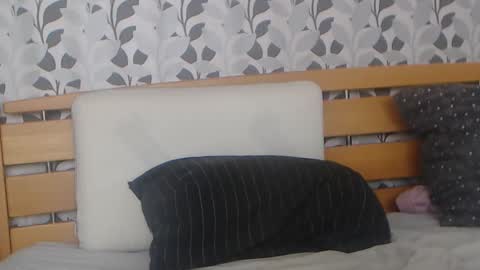 kelywild20 online show from 01-14-25, 08:52