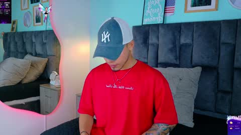 Snapshot of ken_boy_ chatting on 02-02-25, 11:30 online show from 02-02-25, 11:30