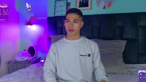 Snapshot of ken_boy_ chatting on 02-23-25, 11:33 online show from 02-23-25, 11:33