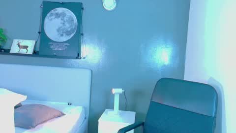 Snapshot of ken_boy_ chatting on 10-17-25, 11:46 online show from 10-17-25, 11:46