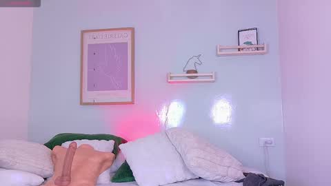 Snapshot of ken_boy_ chatting on 11-06-25, 01:23 online show from 11-06-25, 01:23