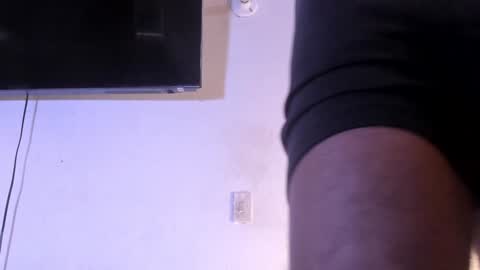 Julian Rivera   online show from 01-10-25, 01:41