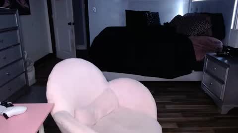 kenbbydoll3 online show from 10-24-25, 05:48