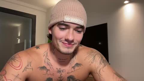 luis carlos esteban online show from 10-28-25, 03:47