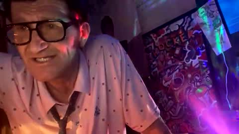 kencam70 online show from 04-20-26, 03:53