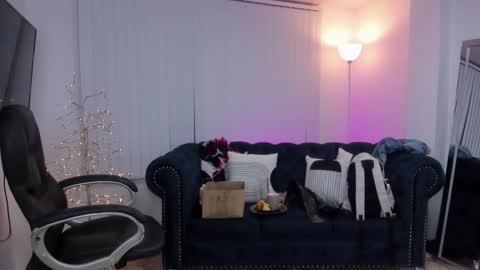 Snapshot of kendaall_jenner chatting on 02-07-25, 10:29 Kendall Jenner online show from 02-07-25, 10:29