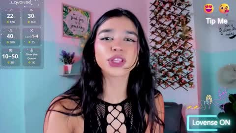 Snapshot of kendal_jenerr chatting on 09-25-25, 02:54 Carolina online show from 09-25-25, 02:54