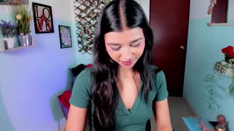 Snapshot of kendal_jenerr chatting on 09-27-25, 03:50 Carolina online show from 09-27-25, 03:50