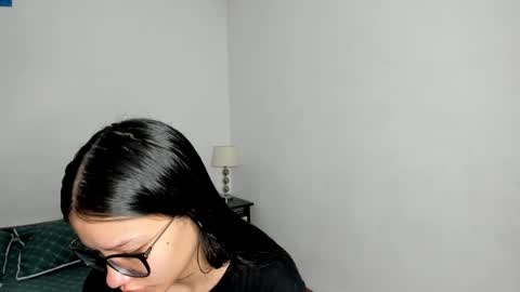 Snapshot of kendalgrey01 chatting on 11-27-25, 03:25 Kendal online show from 11-27-25, 03:25