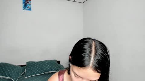 Snapshot of kendalgrey01 chatting on 12-16-25, 02:55 Kendal online show from 12-16-25, 02:55