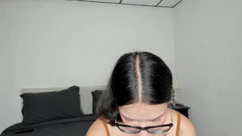 Kendal online show from 04-30-26, 02:12