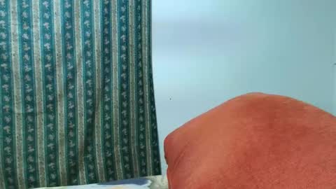 Snapshot of kendalkitty1 chatting on 01-11-26, 08:47 kendalkitty1 online show from 01-11-26, 08:47