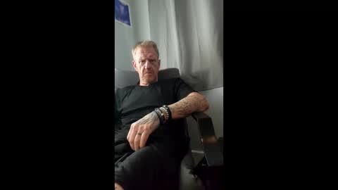 Snapshot of kendall21978 chatting on 04-25-26, 06:05 kendall21978 online show from 04-25-26, 06:05