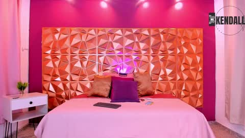 Snapshot of kendall23_ chatting on 12-10-24, 07:43 Kendall online show from 12-10-24, 07:43