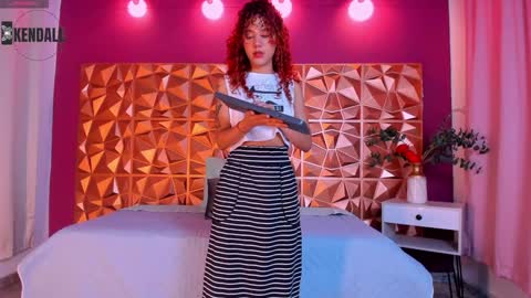 Snapshot of kendall23_ chatting on 01-07-25, 08:21 Kendall online show from 01-07-25, 08:21