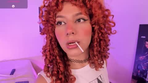 Snapshot of kendall23_ chatting on 10-19-25, 12:22 Kendall online show from 10-19-25, 12:22