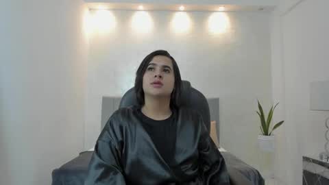 kendall_roous online show from 10-18-25, 12:06