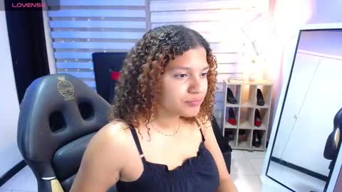 Snapshot of kendall_rossii_ chatting on 10-28-25, 03:10 kendall_rossii_ online show from 10-28-25, 03:10