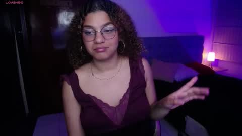 kendall_rossii_ online show from 11-10-25, 05:17