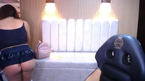 kendall_rossii_ online show from 11-19-25, 03:39