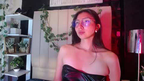 Snapshot of kendall_saenz chatting on 10-15-25, 08:31 kendall_saenz online show from 10-15-25, 08:31