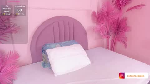 kendallbleer online show from 10-30-25, 11:44