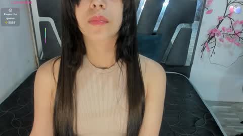 Snapshot of kendallmiller2 chatting on 10-22-25, 07:13 K E N D A L L  online show from 10-22-25, 07:13