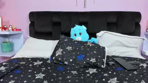 Snapshot of kendallwings chatting on 11-08-25, 08:18 kendallwings online show from 11-08-25, 08:18