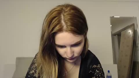 cloe online show from 01-06-25, 07:42