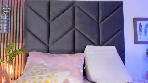 Kendall online show from 11-19-25, 04:07