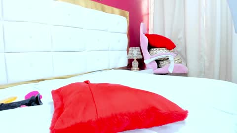 Kendal  online show from 12-27-24, 05:26