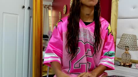 Kendal  online show from 12-30-24, 03:35