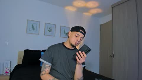 kendel_dimitri online show from 12-18-25, 05:13