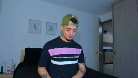 kendel_dimitri online show from 12-21-25, 01:57